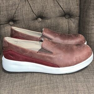 Red Wing 2033 Cross Lite slip-on shoes brown leather safety toe women's 8